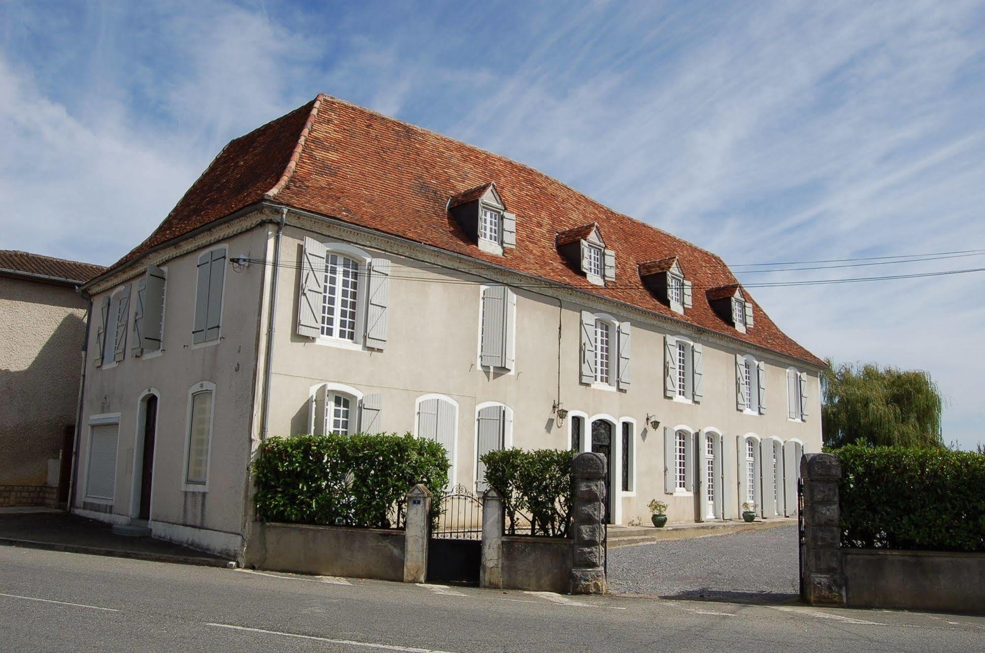 Hotel La Maison D'Antan Arzacq-Arraziguet Exterior foto